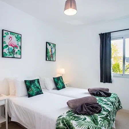 3-bed In Playa Blanca By Retreat Villas וילה *