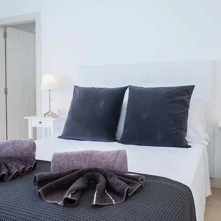 3-bed In Playa Blanca By Retreat Villas וילה *